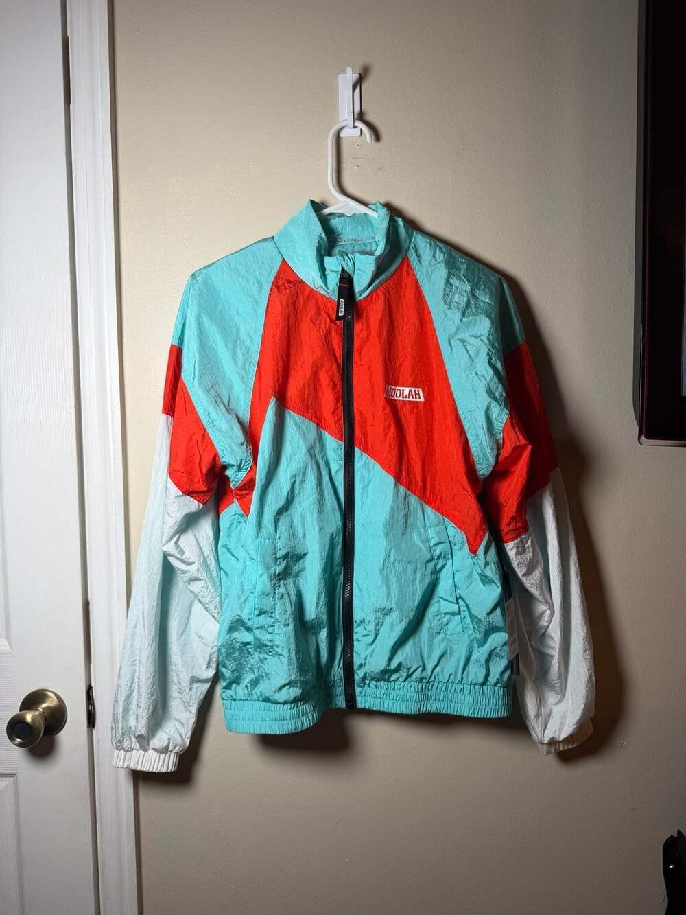 NWT Moolah Warm-Up windbreaker women’s basketball Jacket Size XS/S Aqua/Red Colo
